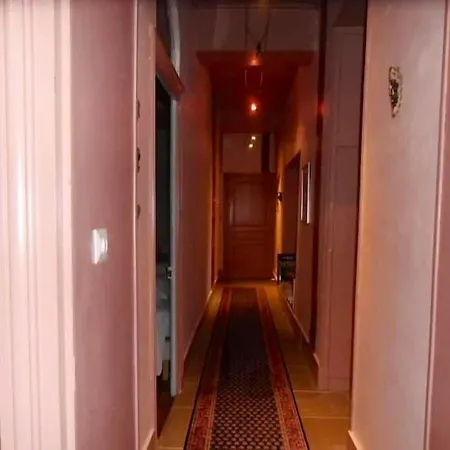 Propriete De 2 Chambres Avec Piscine Partagee Jardin Clos Et Wifi A Beaune * Beaune (Cote d'Or)