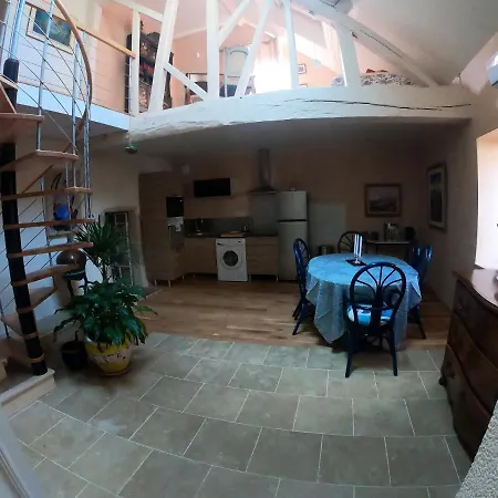 Propriete De 2 Chambres Avec Piscine Partagee Jardin Clos Et Wifi A Beaune Holiday home Beaune (Cote d'Or)