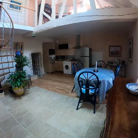 Propriete De 2 Chambres Avec Piscine Partagee Jardin Clos Et Wifi A Beaune